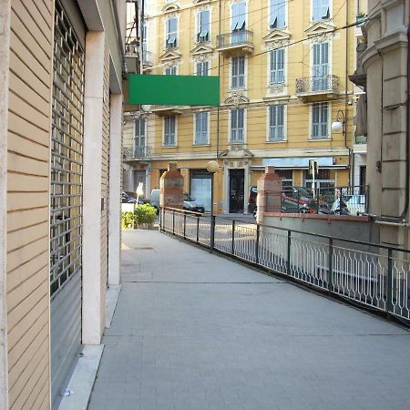 Appartamento Al Mare Di Ventimiglia Luaran gambar
